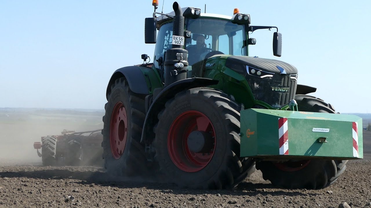 Fendt 1050 Vario Working in Hard Soil Seeding w/ Horsch Focus 6TD ...
