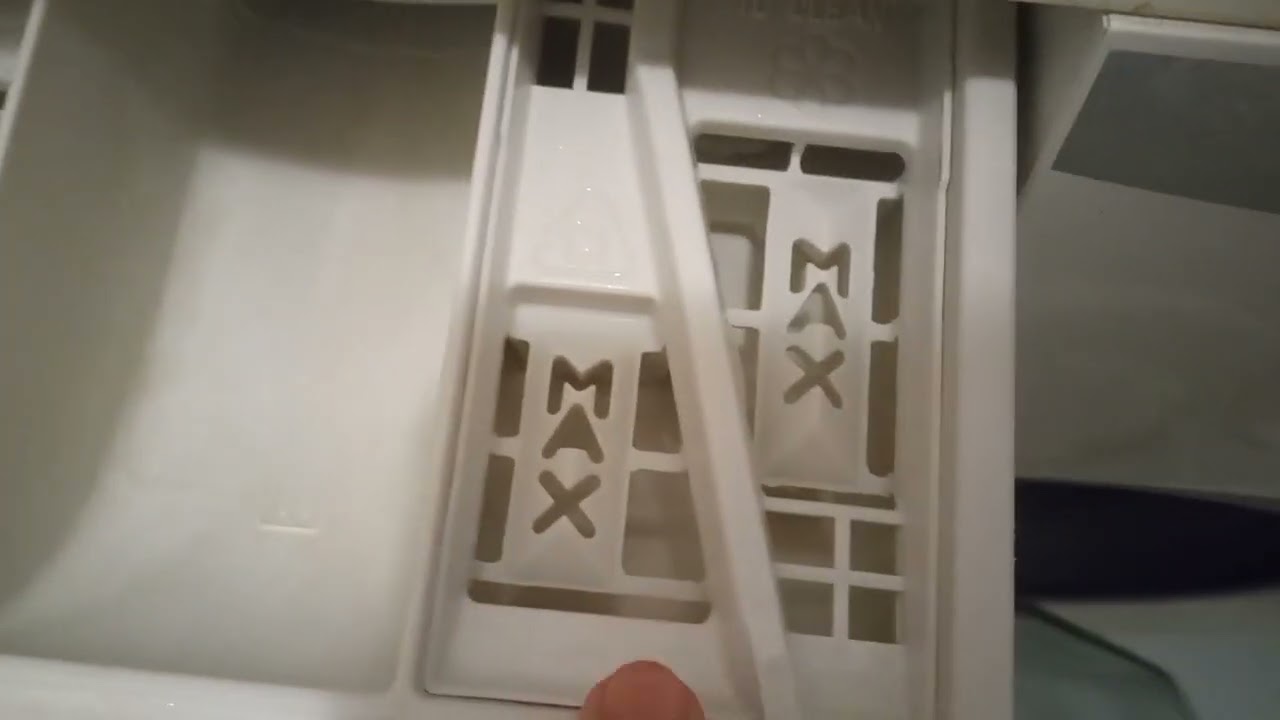 My 2004 Zoppas (Electrolux) P6 washing machine; all programs, options and rinse/spin demonstration