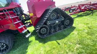 The Beast Case IH Steiger 620 4WD tractor 682 HP Quadtrac 