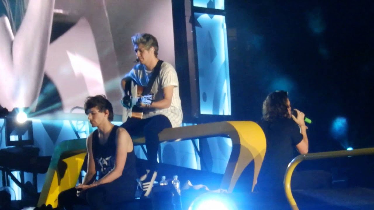 One Direction - Little Things - OTRA Sydney Feb 7
