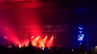 Papa Roach - Lifeline (Arena Moscow/18.11.2012)