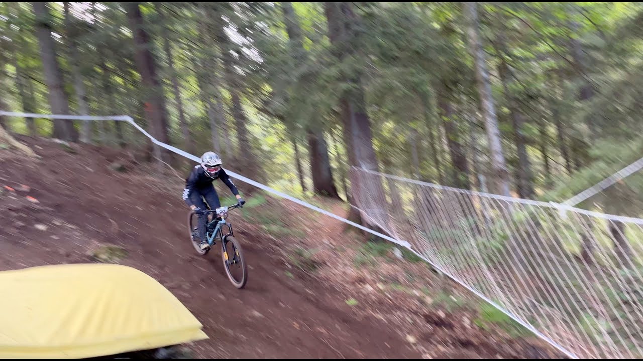 Campionatele Naționale de Downhill 2022 Postăvaru on fire. Vlog. YouTube
