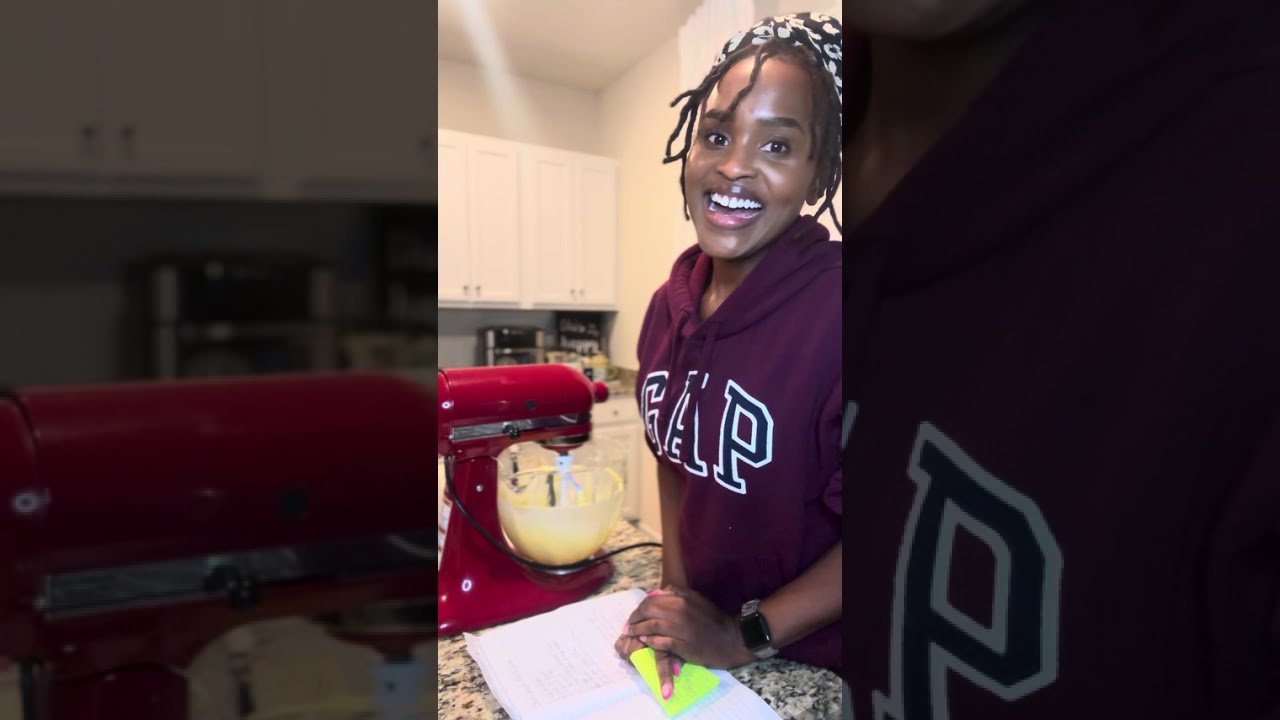 Southern Sour Cream Pound Cake | Easy & Moist Homemade Recipe