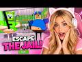 HOW I ESCAPED GREEN GUMMY BEAR'S PRISON IN ROBLOX..