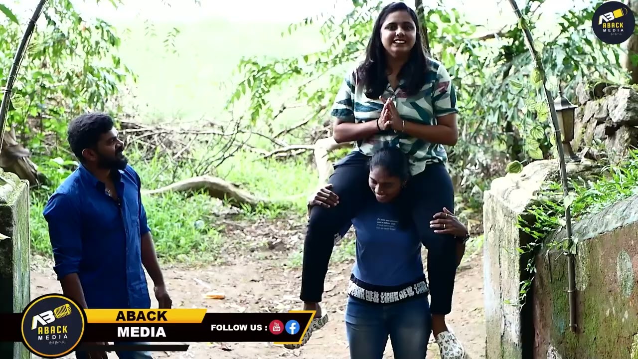 indian girl shoulder ride 41