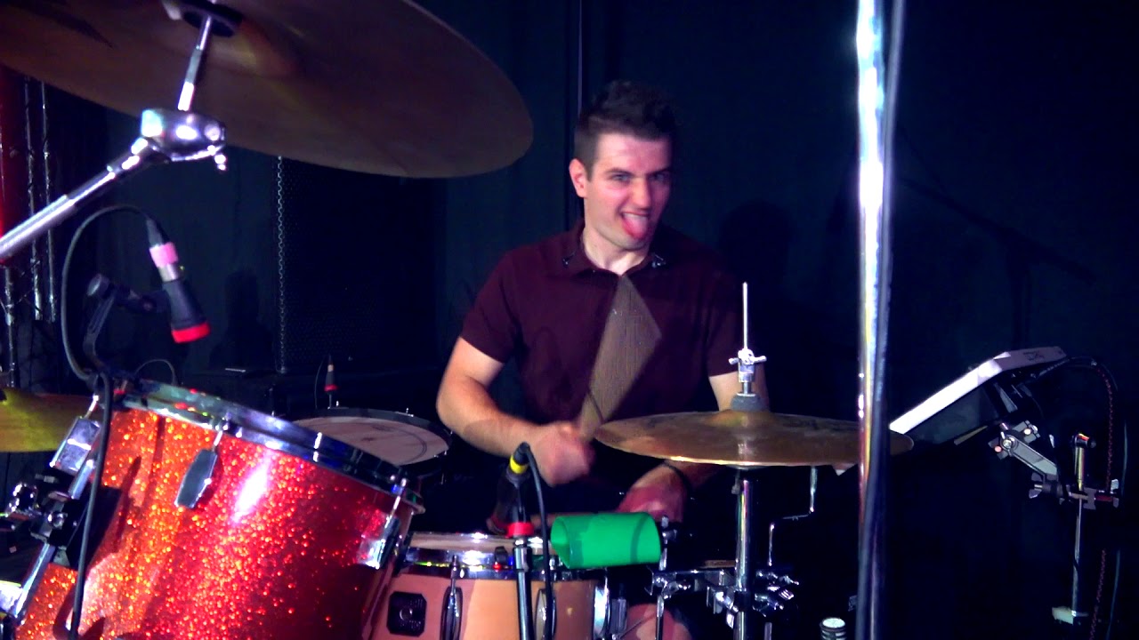 MAD HEADS CA Toronto Concert 2018 KAZKA V8