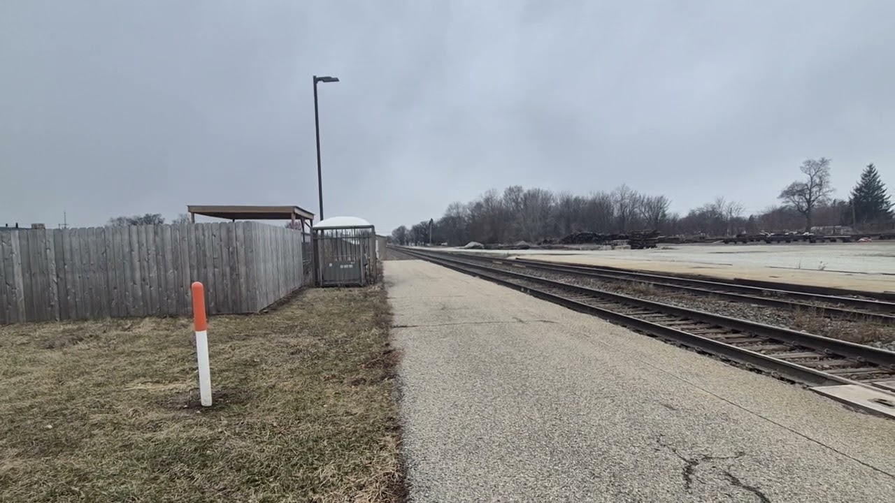 Amtrak 4 Southwest Chief 3 hours 27 minutes late