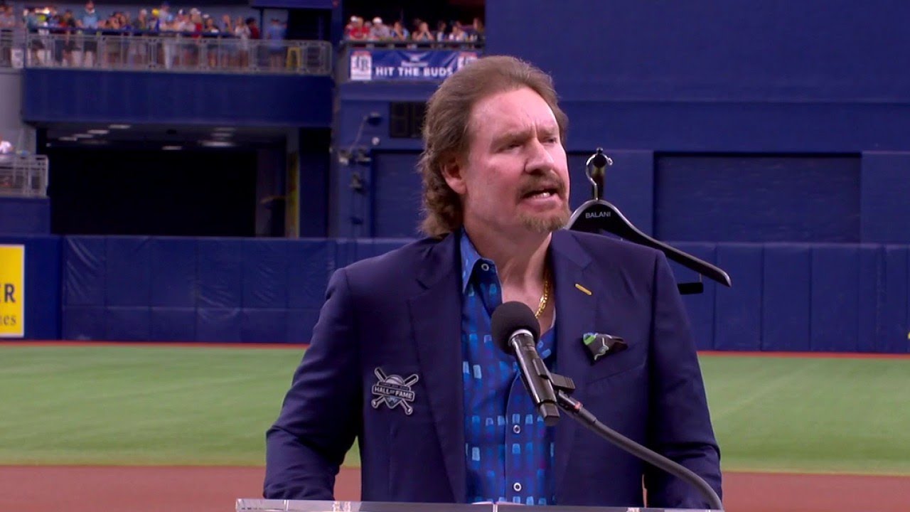 Hall of Famer Wade Boggs strikes back at Pabst Blue Ribbon in