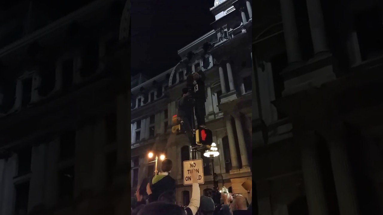 Fly Eagles Fly From a Streetlight ~ Philadelphia Eagles Super Bowl LII (52) Sunday Night