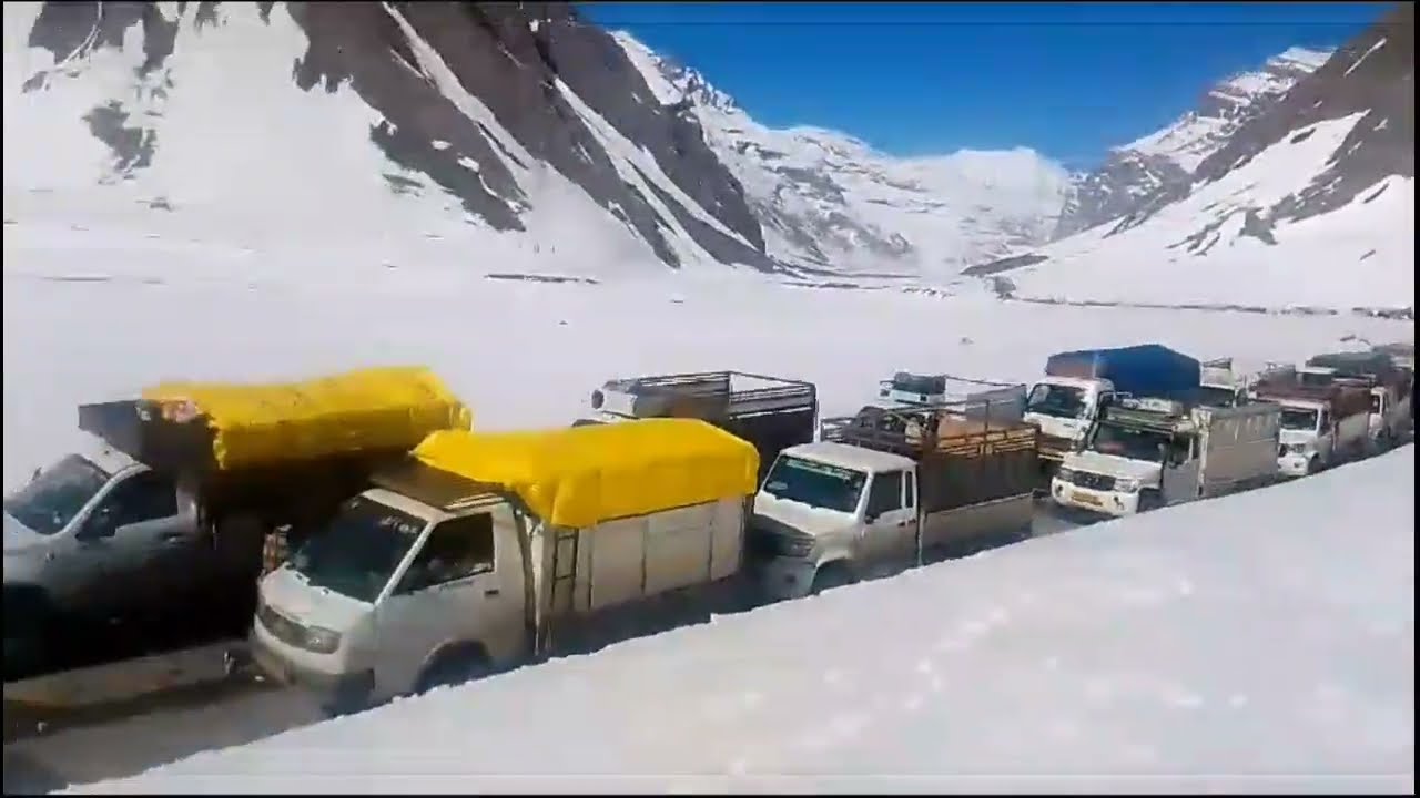 March 23, 2024 Zojila Update - Traffic Minamarg To Sonamarg  Snow Avalanche at 
