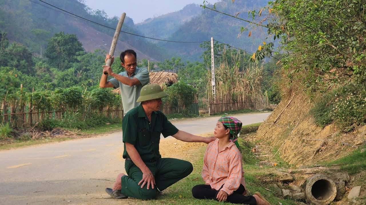 Добрый человек помог Линде спастись от преследований плохих парней.
