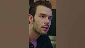 شفاهها تجذبه نحوها دون ان يشعر لعبة الحظ Shorts 