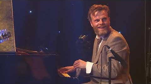 Dakírí - Tómas R. Einarsson