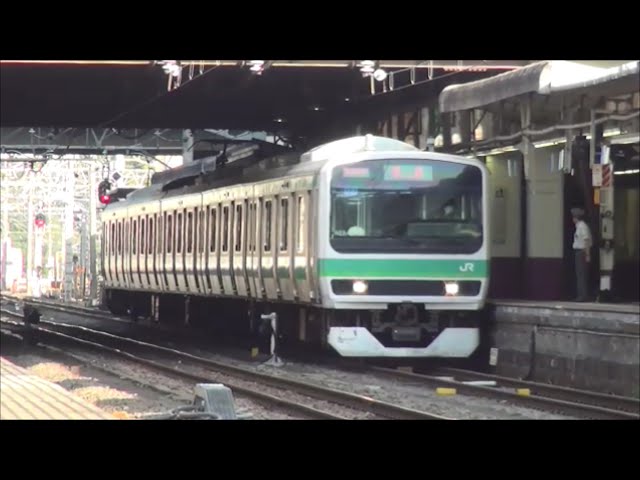 甲府に場違いな電車現る！常磐快速E231系マト127編成 NN入場回送 - YouTube