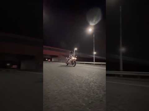 Ямаха Р1, выхлоп