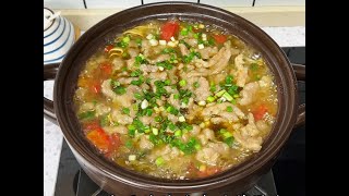 夏天煮上一鍋酸菜滑肉特別開胃又下飯，用這個酸菜煮酸菜魚和酸菜米線都特別好吃#酸菜滑肉 #媽呀太香了