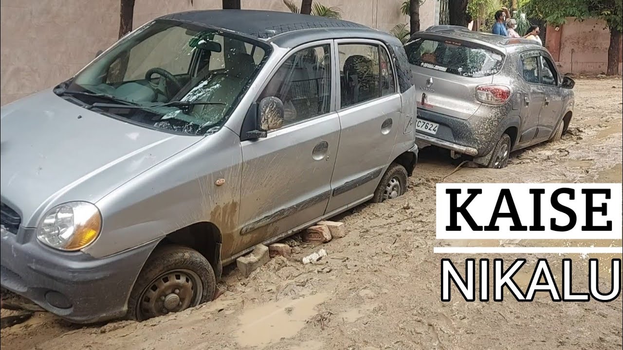 Car Stuck in Mud 😢 | Kwid & Swift Offroading gone wrong in Moradabad