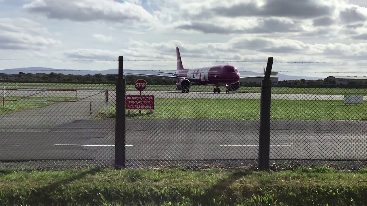 Wow air taxi Dublin