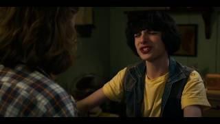 Stranger Things 3X1 - Mike Sings Never Surrender
