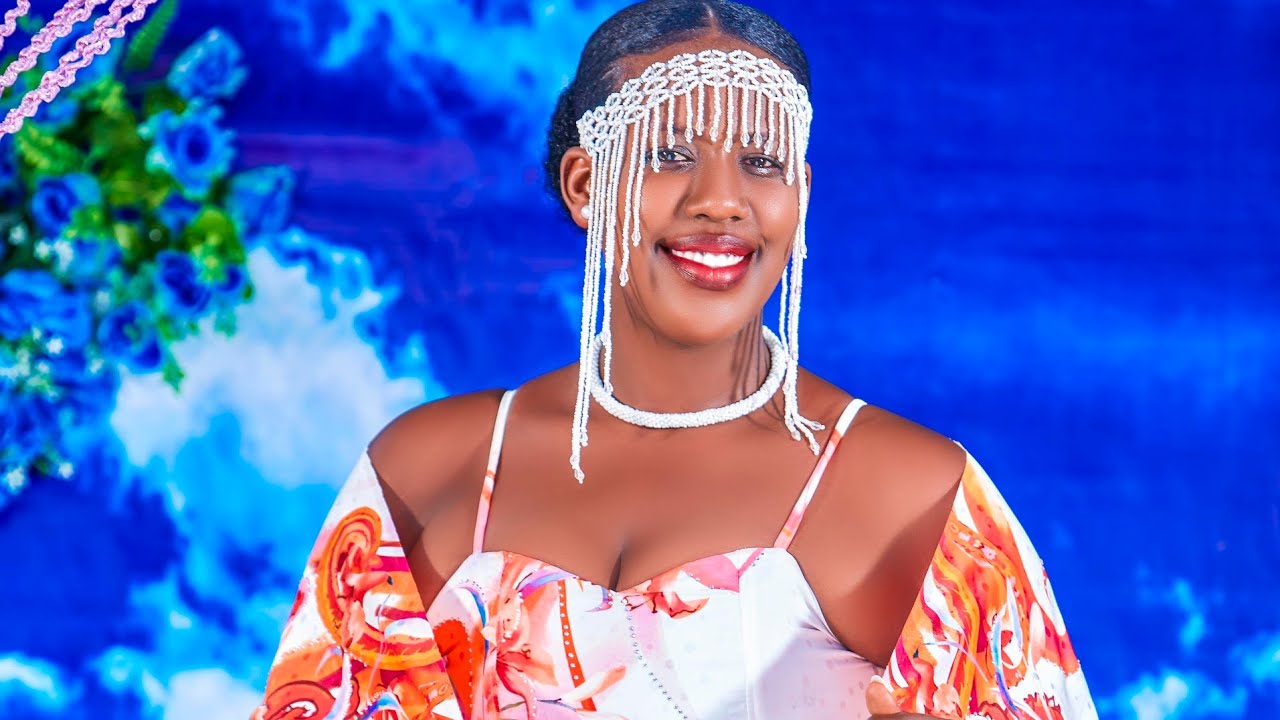 Peace's kuhingira #kuhingira #bahima #ente #giveaways #rwanda - YouTube