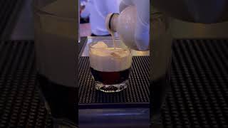 Cómo hacer un Alfonso 13. #barman #bebidas #coctelería #tragos #bartender #mijailneutron