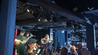 Drama Koprusu. Pizzaexpress Live Jazz Club, Asha Parkinsonkalpadruma, Soho, 22Nd Feb 2025, London