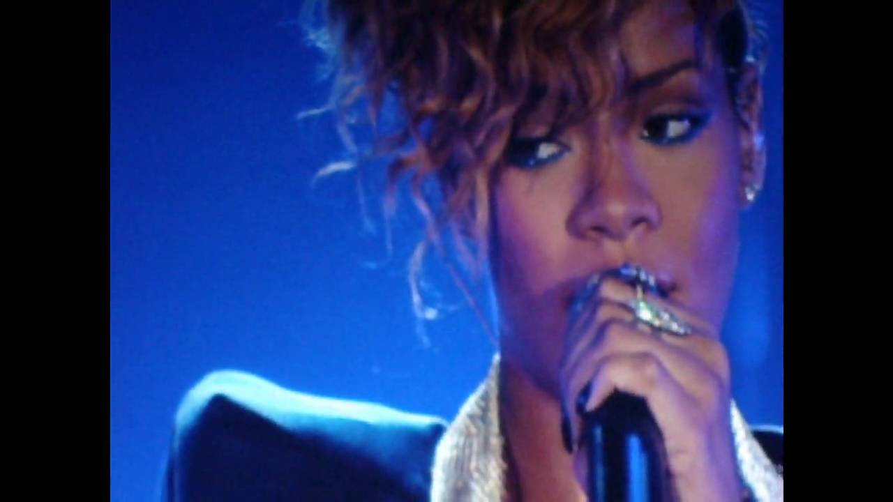 Rihanna Take A Bow Abudhabi 31st December 2009 YouTube