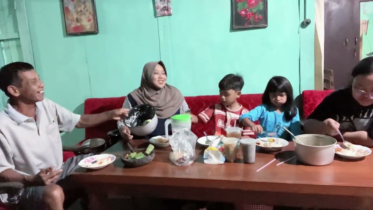 PERTAMA KALI BUKA PUASA BARENG SUAMI MAMAH SUSY😄🙏🏻