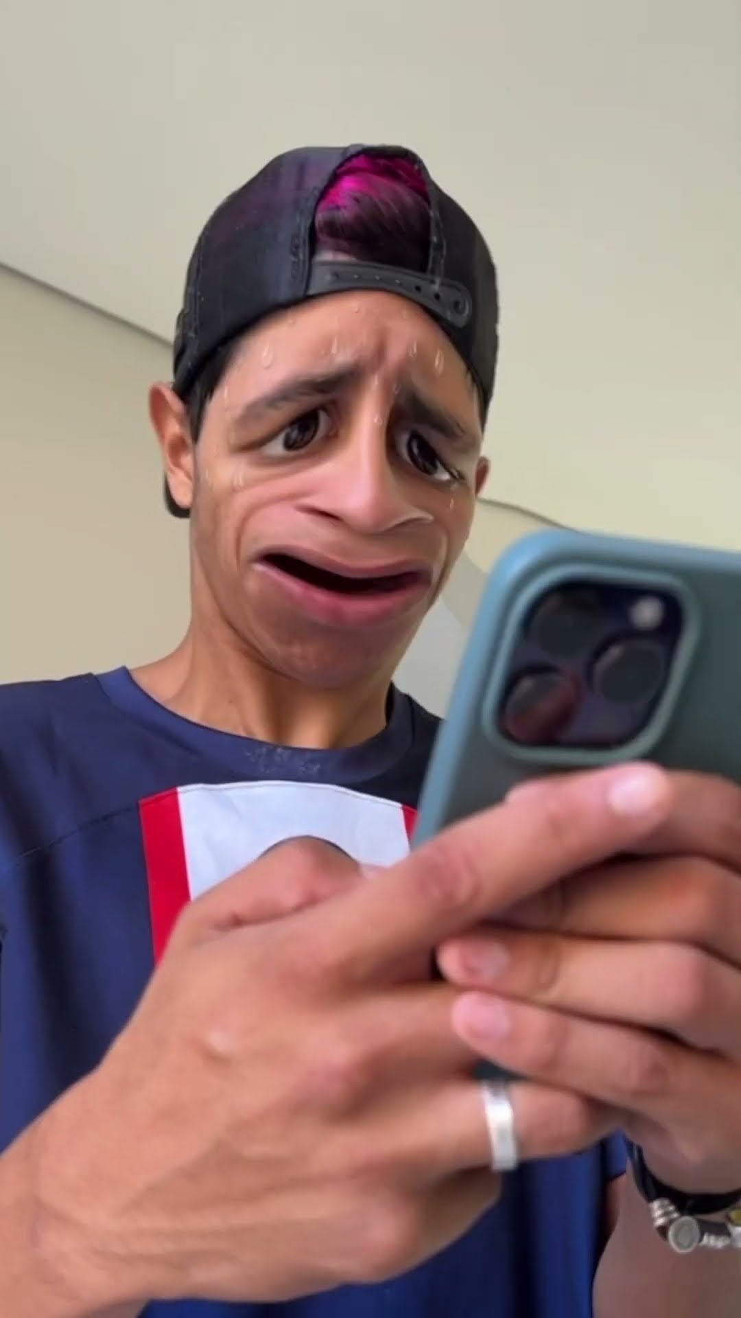 QUANDO FICO 1 SEGUNDO NO CELULAR A MAIS QUE ELA