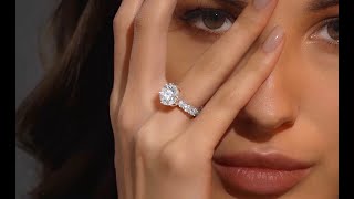 Extraordinary 🔥 Beautiful Ring 💚 from Zack & Elle