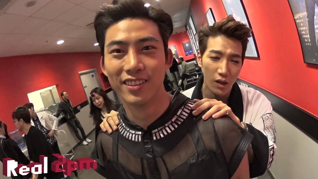 [Real 2PM] Selfie Stick Play in Hong Kong