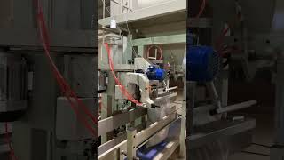 Automatic Quantitative Weighing & Bagging Scale#PackagingMachine #AgriculturalEquipment #farming