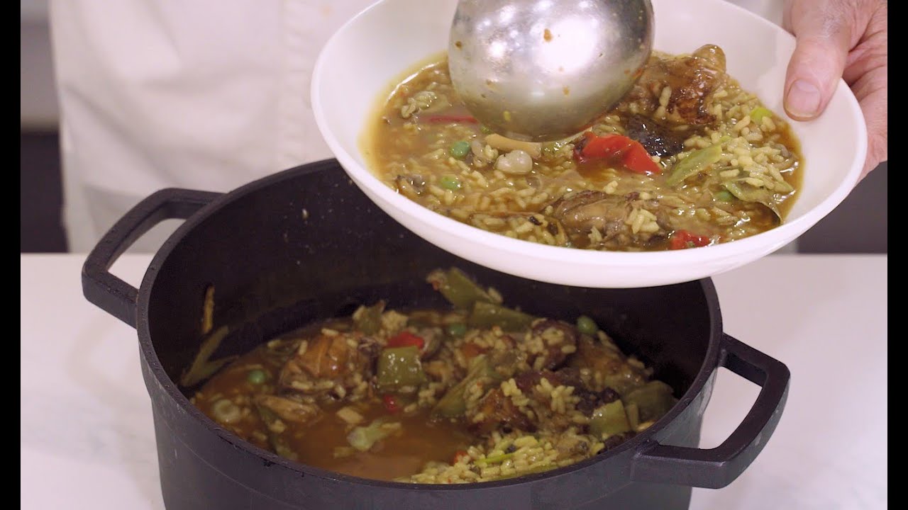 Arroz con  conejo, sepia y verduras.