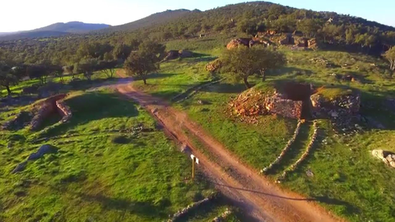 Paisajes Extremeños - LLanos de Cáceres y Sierra de fuentes