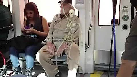 Phil's Dead Lap Dance!!