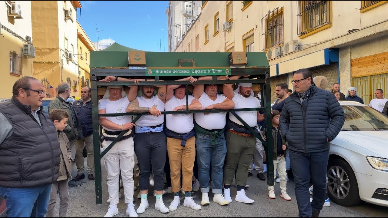 ENSAYO del paso de Palio de la Esperanza de Triana 2024 - (3/4) Sevilla