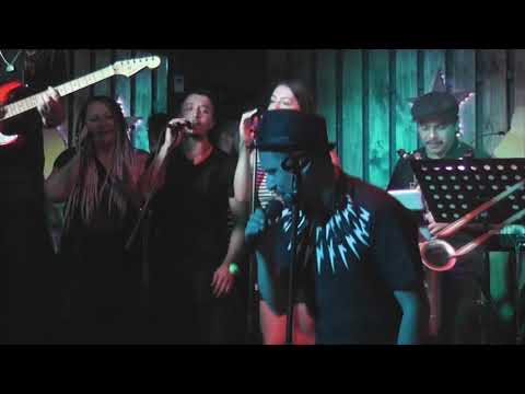 Justin Timberlake Impersonator Tribute Band - Let The Groove Get In (live)