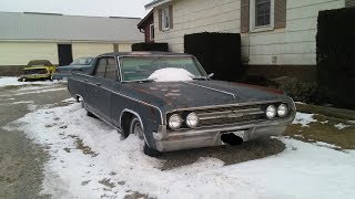 Athlete Statistics 1962 Oldsmobile Super 88 in Pacific Mist with a 5.4 Litre Engine - The Classics