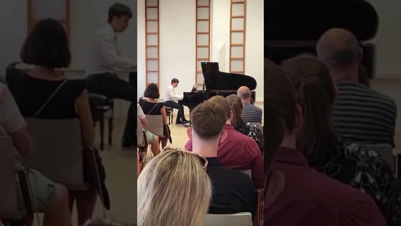 First Seconds of Pure Drama – Schumann’s Piano Power 