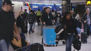 Thanksgiving travelers warn of traffic, waits while traveling to San Diego International Airport