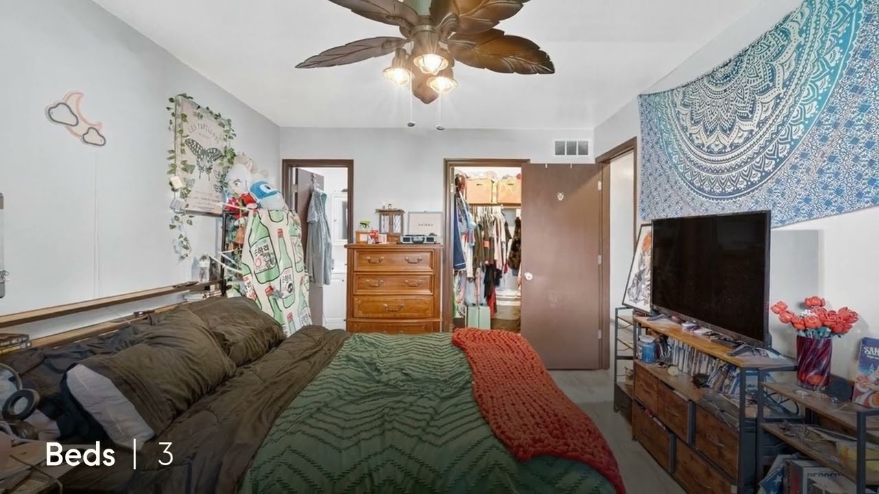 2023 Monday Drive, Elgin, IL 60123