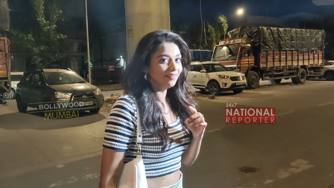 Parineeti Serial Actress Tanvi Dogra Grand Entry At Bhavika Sharma Grand Birthday Celebration Party