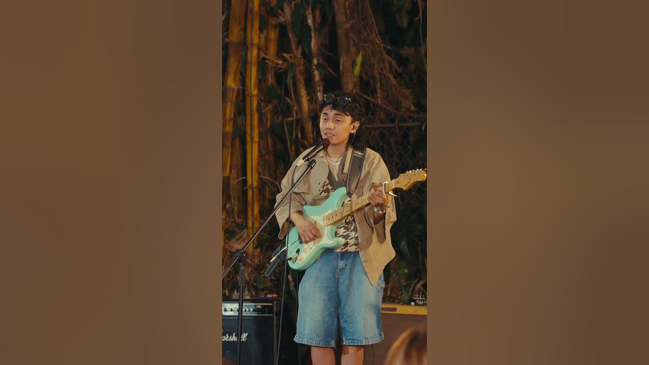 Noah Alejandre performs 'Nahuhulog Na Sa’yo' Live at The Cozy Cove. #liveatthecozycove #cozycove