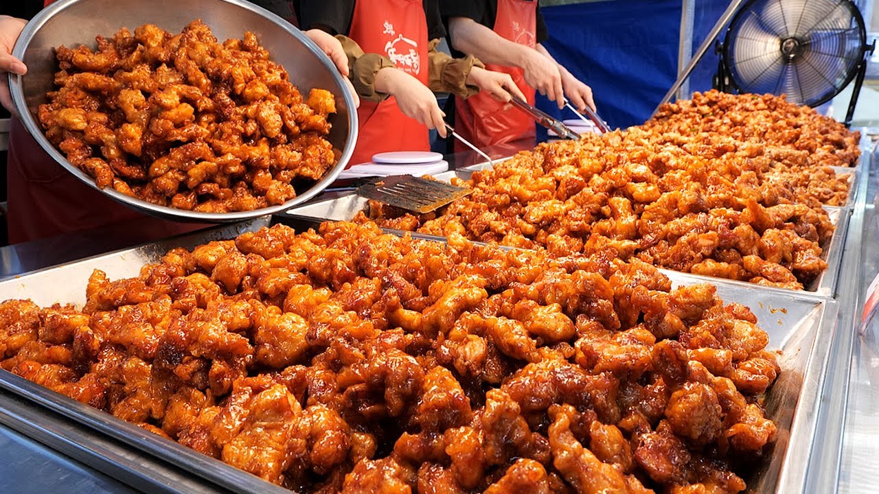 ⁣Famous Crispy Sweet Chicken (Dak Gangjeong) / 가마솥 닭강정 / Korean Traditional Market