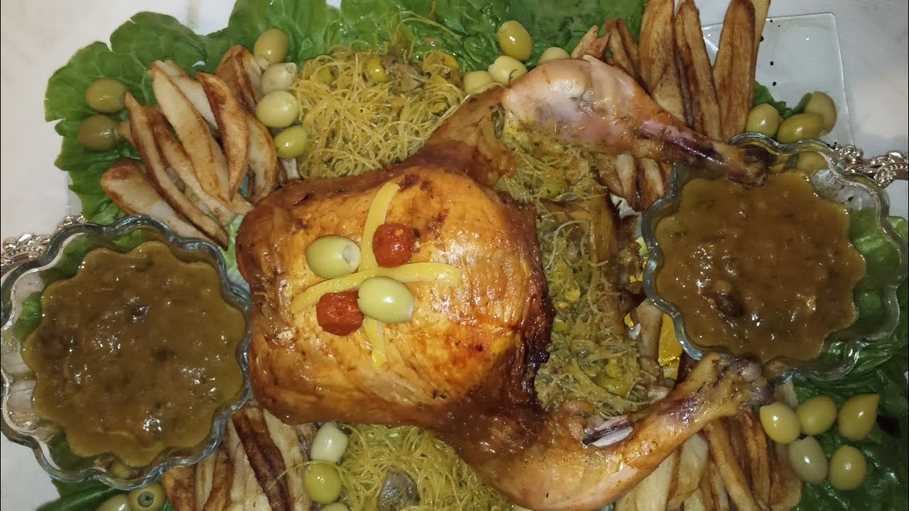 !! دجاجة محمرة و مشوية في الفرن بطريقة مختلفة ( من ألذ ما يكون) 😋😋 ...