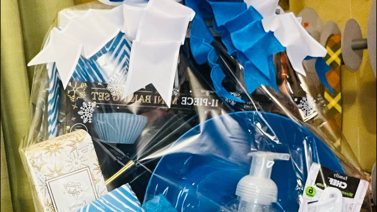 Давайте создадим корзину для выпечки, используя предметы из моего запаса