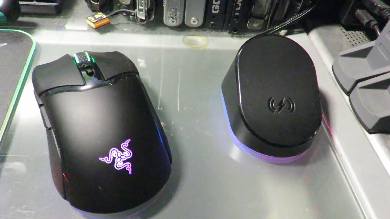 RAZER COBRA PRO with MOUSE DOCK PRO on RGB MOUSE PAD FIREFLY V2