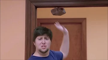 Jontron fucking dies of a dislocated shoulder