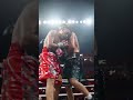 Imagine being THIS CLOSE to the fight night action 🥊