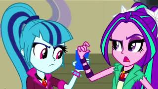 Aria Blaze and Sonata Dusk are fighting each other scenes